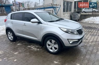 Позашляховик / Кросовер Kia Sportage 2013 в Чернівцях
