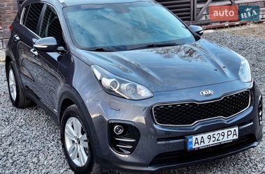 Внедорожник / Кроссовер Kia Sportage 2016 в Киеве