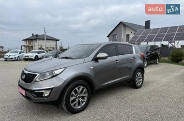Внедорожник / Кроссовер Kia Sportage 2015 в Тернополе