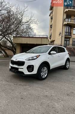 Позашляховик / Кросовер Kia Sportage 2016 в Києві