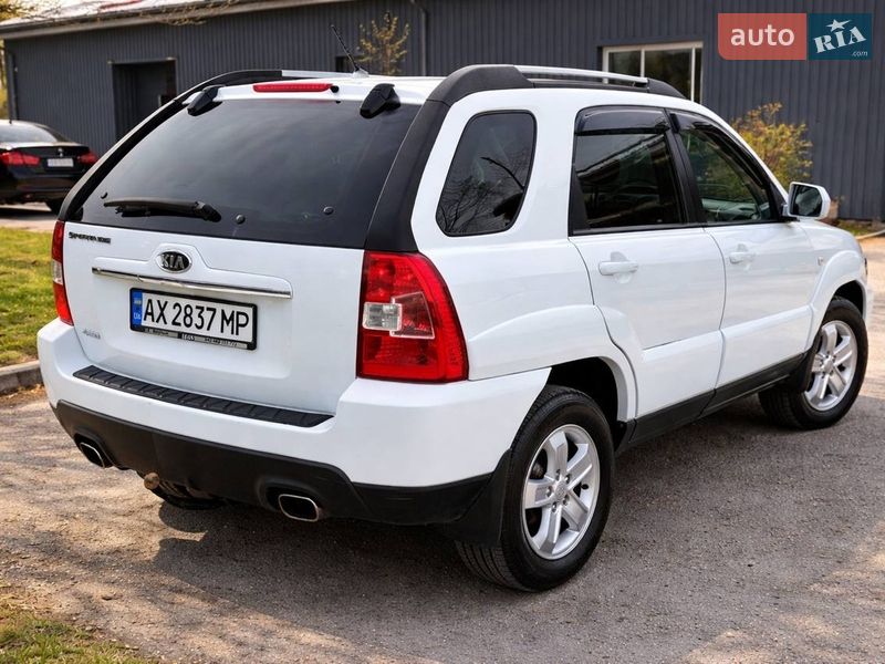Внедорожник / Кроссовер Kia Sportage 2009 в Харькове