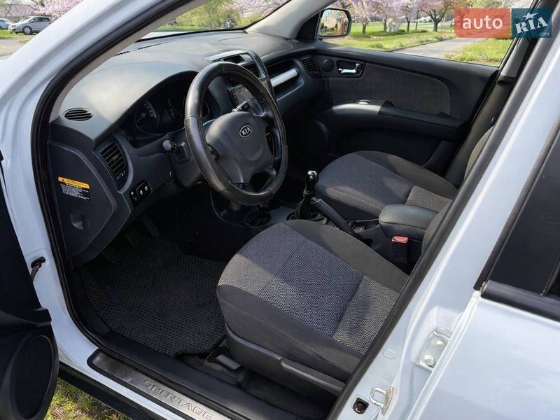 Внедорожник / Кроссовер Kia Sportage 2009 в Харькове