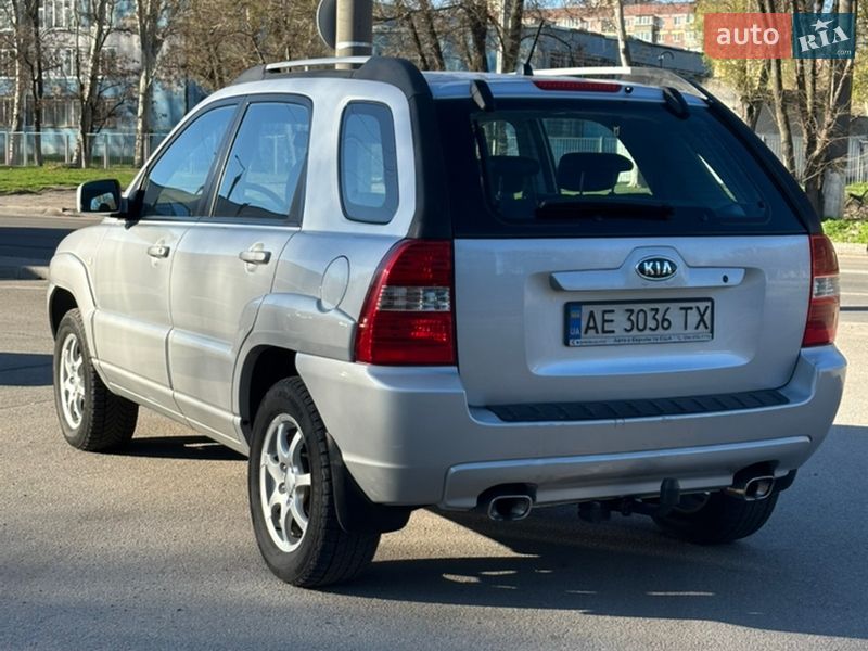 Внедорожник / Кроссовер Kia Sportage 2006 в Днепре