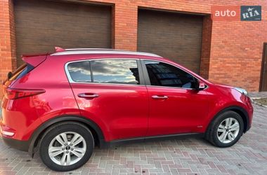 Позашляховик / Кросовер Kia Sportage 2017 в Охтирці