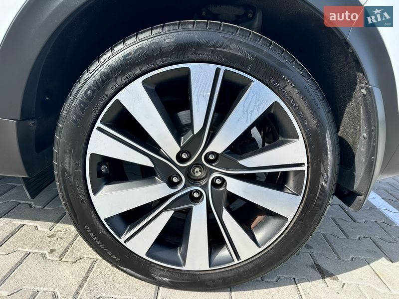 Внедорожник / Кроссовер Kia Sportage 2016 в Дубно