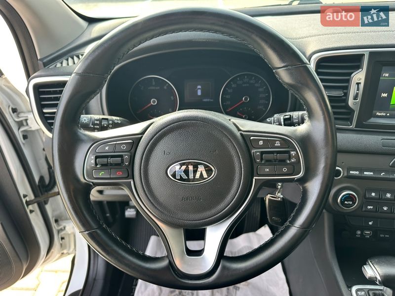 Внедорожник / Кроссовер Kia Sportage 2016 в Дубно