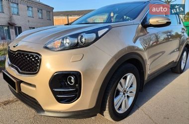 Позашляховик / Кросовер Kia Sportage 2016 в Новоархангельську