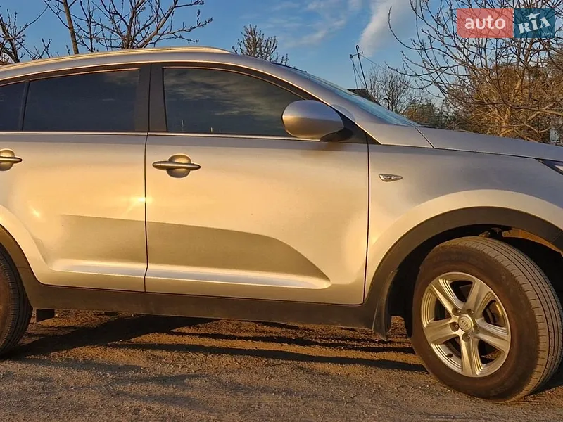 Kia Sportage 2014 VIN U5YPB815AEL465706 фото оголошення 2 з 40