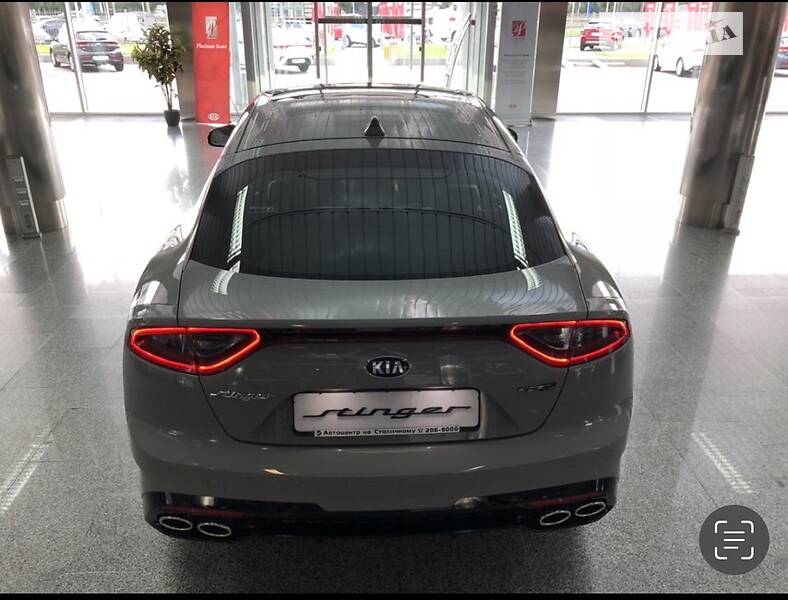 Лифтбек Kia Stinger 2018 в Львове