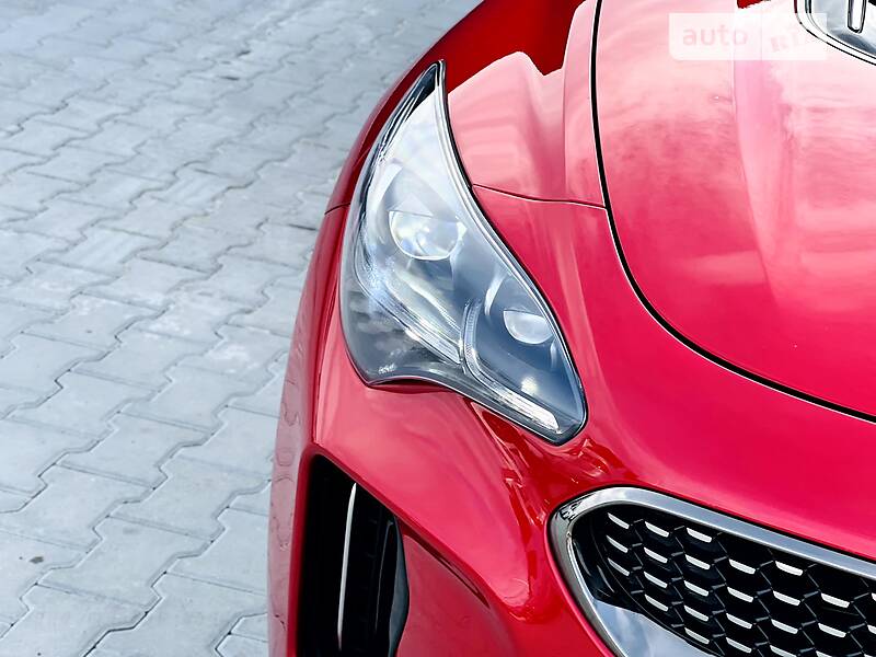 Лифтбек Kia Stinger 2018 в Мукачево