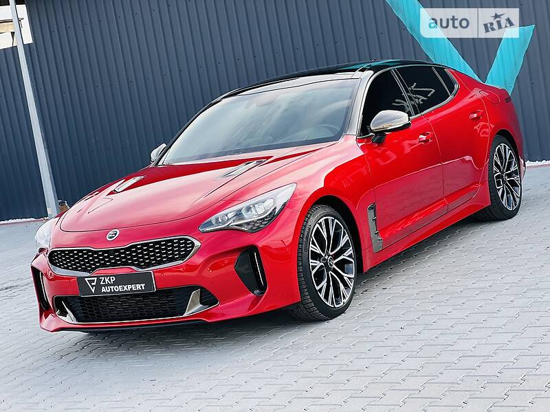 Лифтбек Kia Stinger 2018 в Мукачево