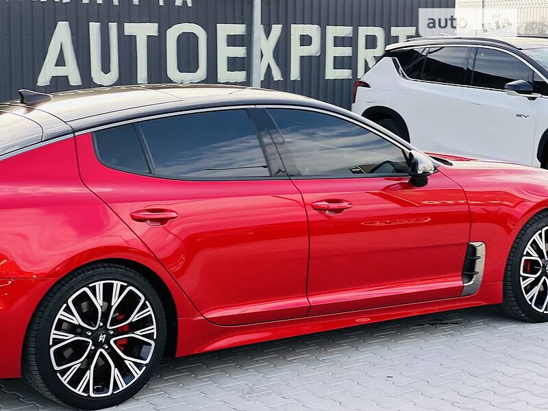 Лифтбек Kia Stinger 2018 в Мукачево