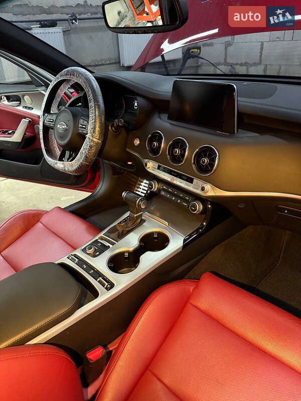 Фастбек Kia Stinger 2018 в Умані