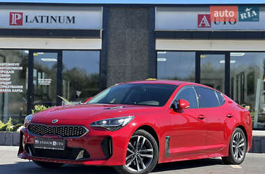 Фастбэк Kia Stinger 2018 в Ужгороде