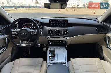 Лифтбек Kia Stinger 2021 в 