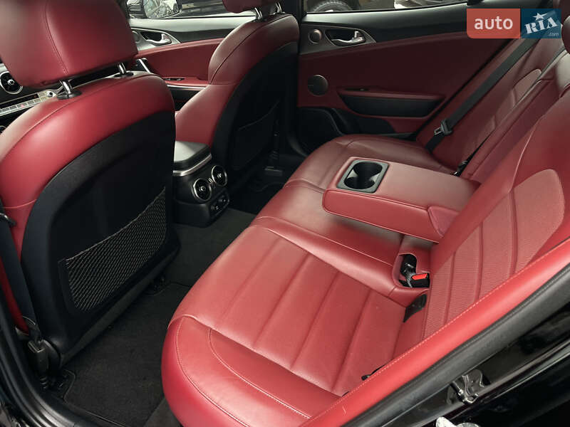 Фастбэк Kia Stinger 2018 в Одессе