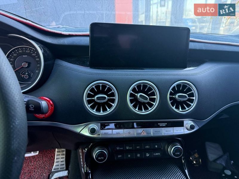 Лифтбек Kia Stinger 2021 в Львове