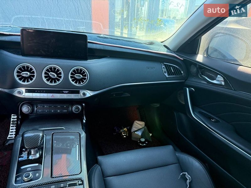 Лифтбек Kia Stinger 2021 в Львове