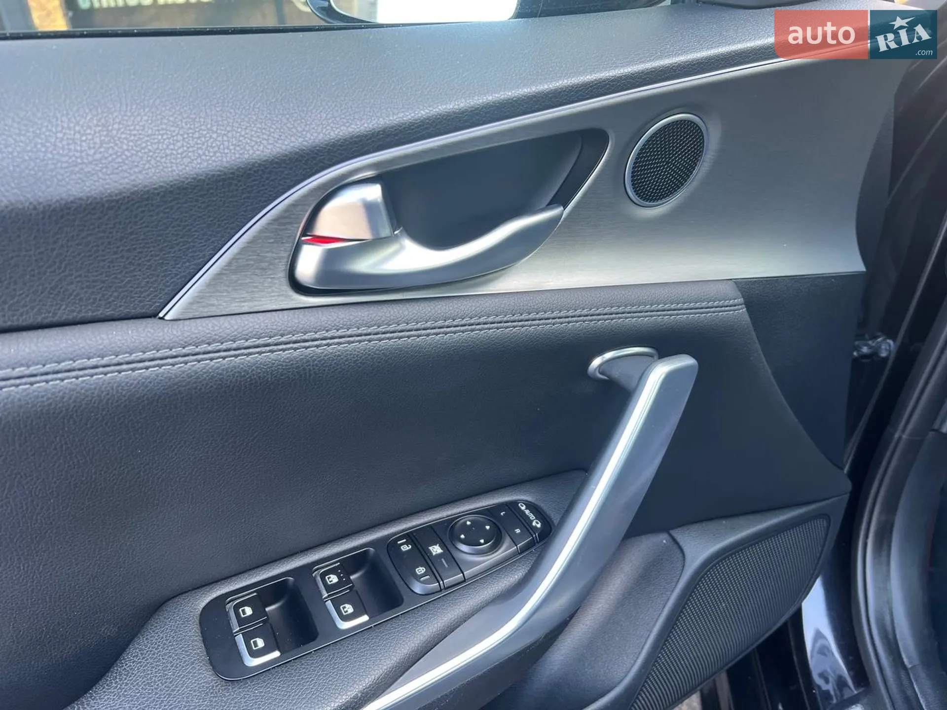 2019 Kia Stinger - мініатюра 12