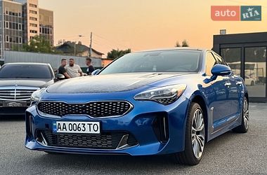 Фастбэк Kia Stinger 2019 в Киеве