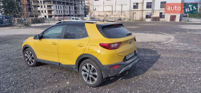 Внедорожник / Кроссовер Kia Stonic 2020 в Чернигове