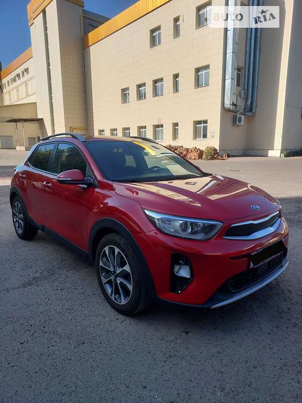 Внедорожник / Кроссовер Kia Stonic 2018 в Ровно