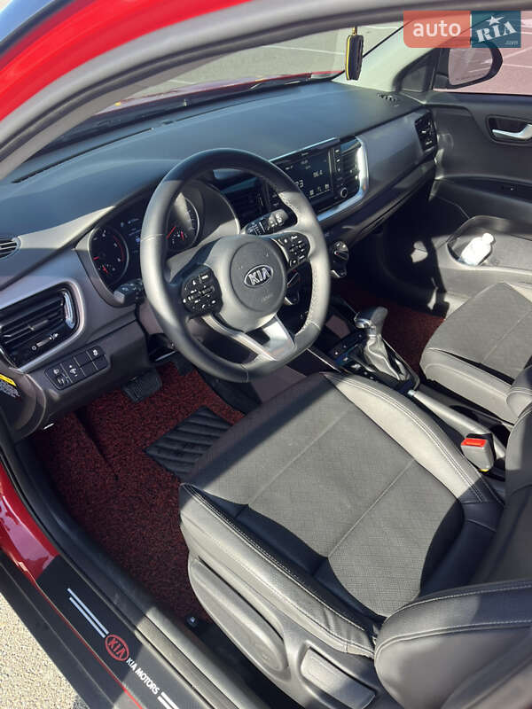 Внедорожник / Кроссовер Kia Stonic 2018 в Киеве фото 11 Внедорожник / Кроссовер Kia Stonic 2018 в Киеве