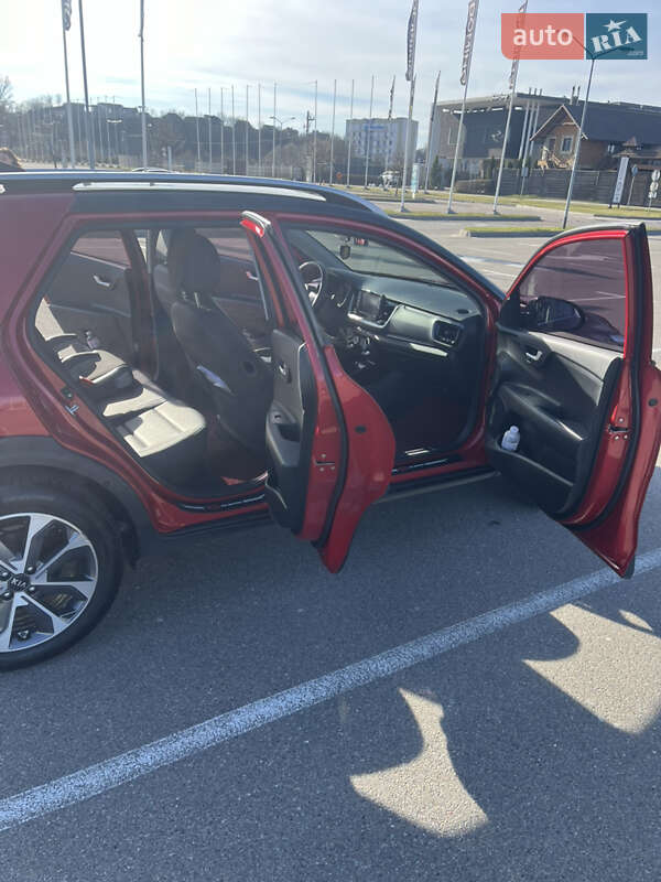 Внедорожник / Кроссовер Kia Stonic 2018 в Киеве фото 16 Внедорожник / Кроссовер Kia Stonic 2018 в Киеве