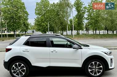 Внедорожник / Кроссовер Kia Stonic 2020 в 