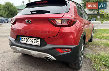 Внедорожник / Кроссовер Kia Stonic 2019 в 