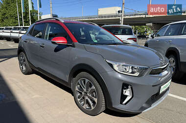 Внедорожник / Кроссовер Kia Stonic 2020 в 