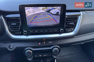 Внедорожник / Кроссовер Kia Stonic 2020 в 