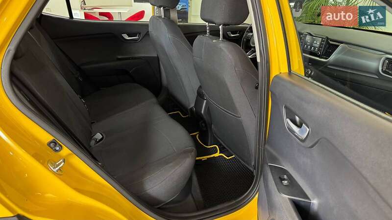 Позашляховик / Кросовер Kia Stonic 2018 в Ужгороді
