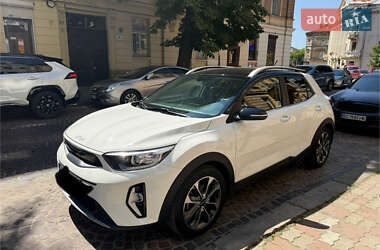 Внедорожник / Кроссовер Kia Stonic 2022 в Львове