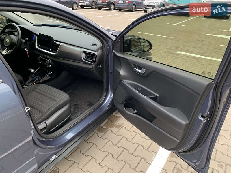 Внедорожник / Кроссовер Kia Stonic 2020 в Киеве фото 23 Внедорожник / Кроссовер Kia Stonic 2020 в Киеве
