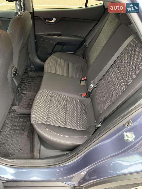 Внедорожник / Кроссовер Kia Stonic 2020 в Киеве фото 31 Внедорожник / Кроссовер Kia Stonic 2020 в Киеве