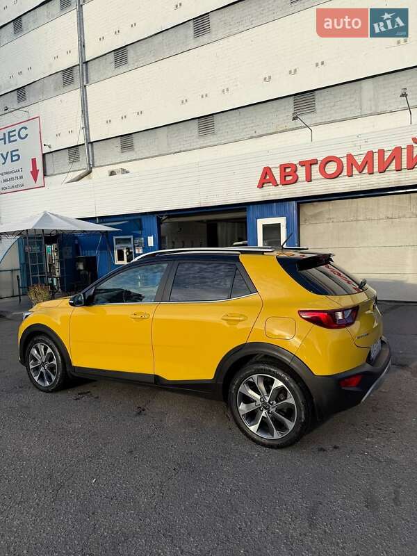 Позашляховик / Кросовер Kia Stonic 2020 в Києві