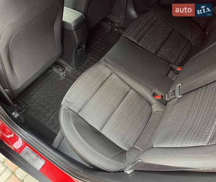 Внедорожник / Кроссовер Kia Stonic 2019 в Киеве фото 28 Внедорожник / Кроссовер Kia Stonic 2019 в Киеве