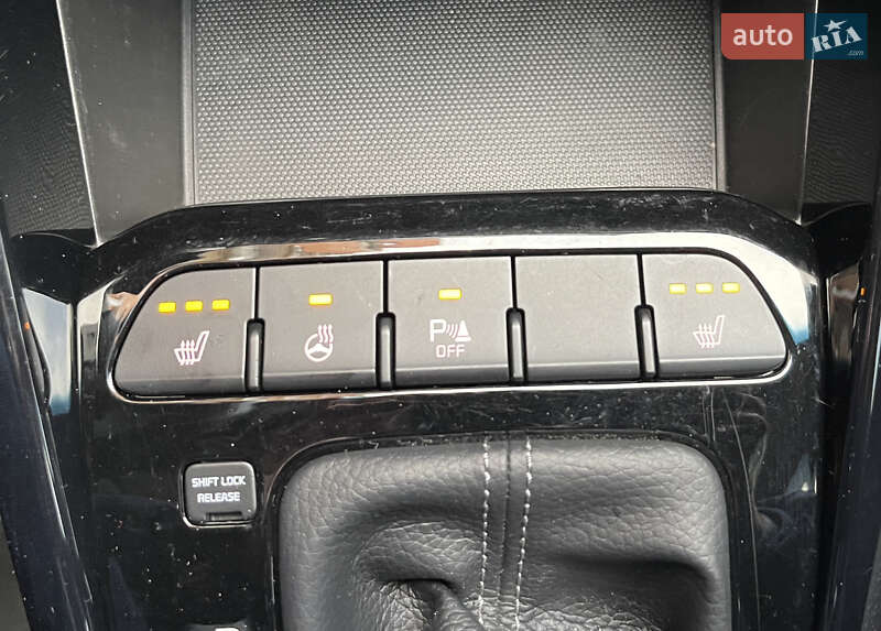 Внедорожник / Кроссовер Kia Stonic 2019 в Киеве фото 43 Внедорожник / Кроссовер Kia Stonic 2019 в Киеве