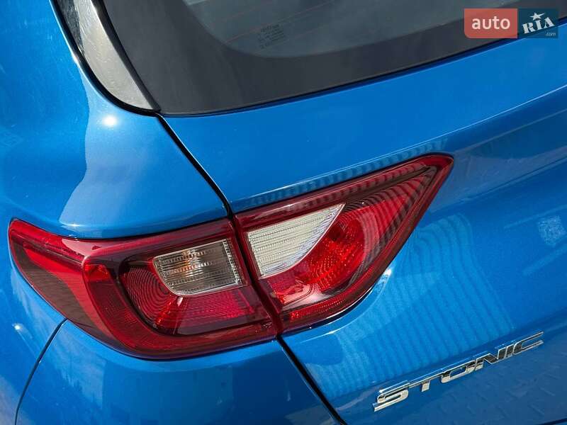 Позашляховик / Кросовер Kia Stonic 2020 в Одесі