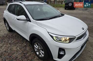 Внедорожник / Кроссовер Kia Stonic 2018 в Киеве