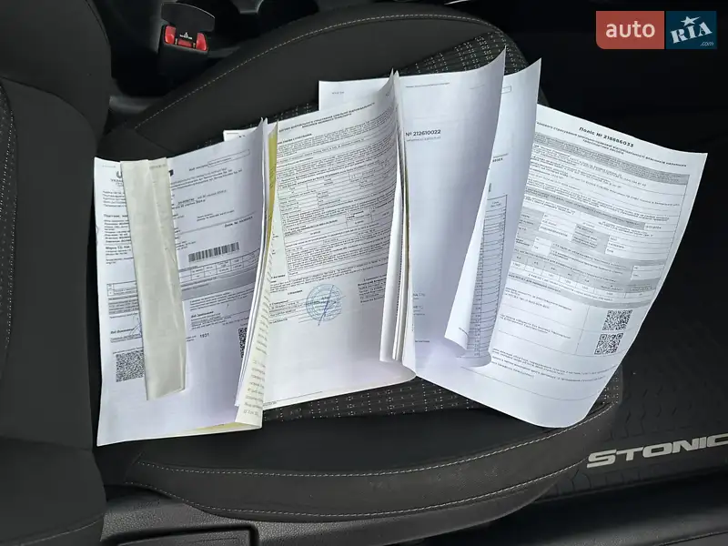 Внедорожник / Кроссовер Kia Stonic 2021 в Киеве документ