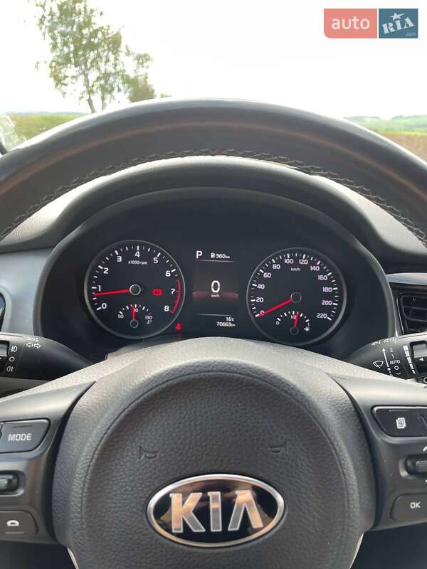 Позашляховик / Кросовер Kia Stonic 2020 в Запоріжжі