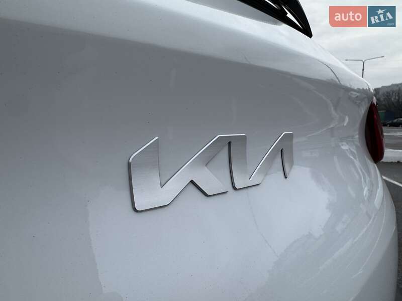 Позашляховик / Кросовер Kia Stonic 2022 в Києві