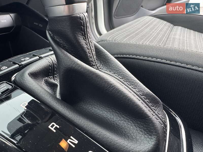 Позашляховик / Кросовер Kia Stonic 2022 в Києві