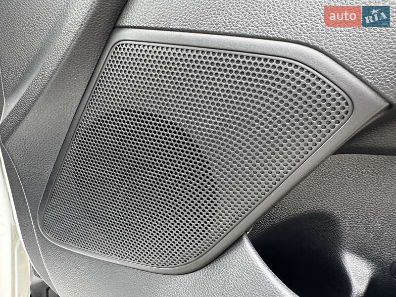 Позашляховик / Кросовер Kia Stonic 2022 в Києві