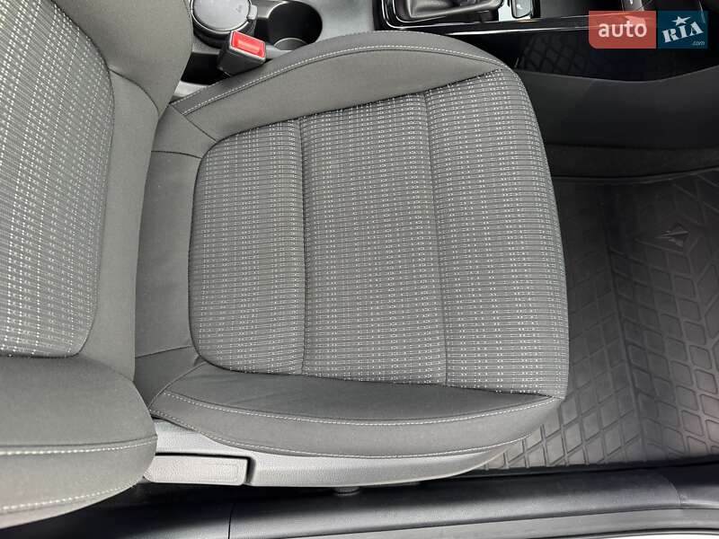 Позашляховик / Кросовер Kia Stonic 2022 в Києві