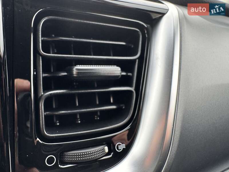 Позашляховик / Кросовер Kia Stonic 2022 в Києві