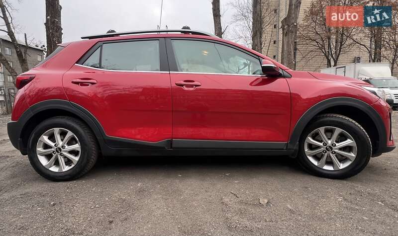 Внедорожник / Кроссовер Kia Stonic 2018 в Киеве
