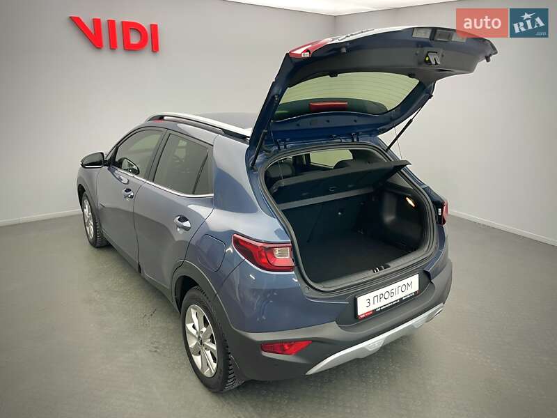 Внедорожник / Кроссовер Kia Stonic 2020 в Киеве